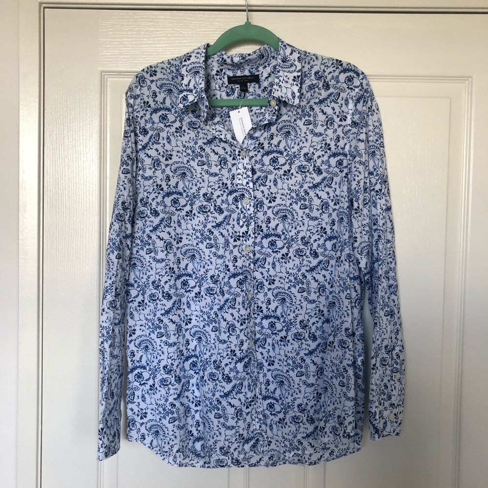 Button down shirt banana republic size L